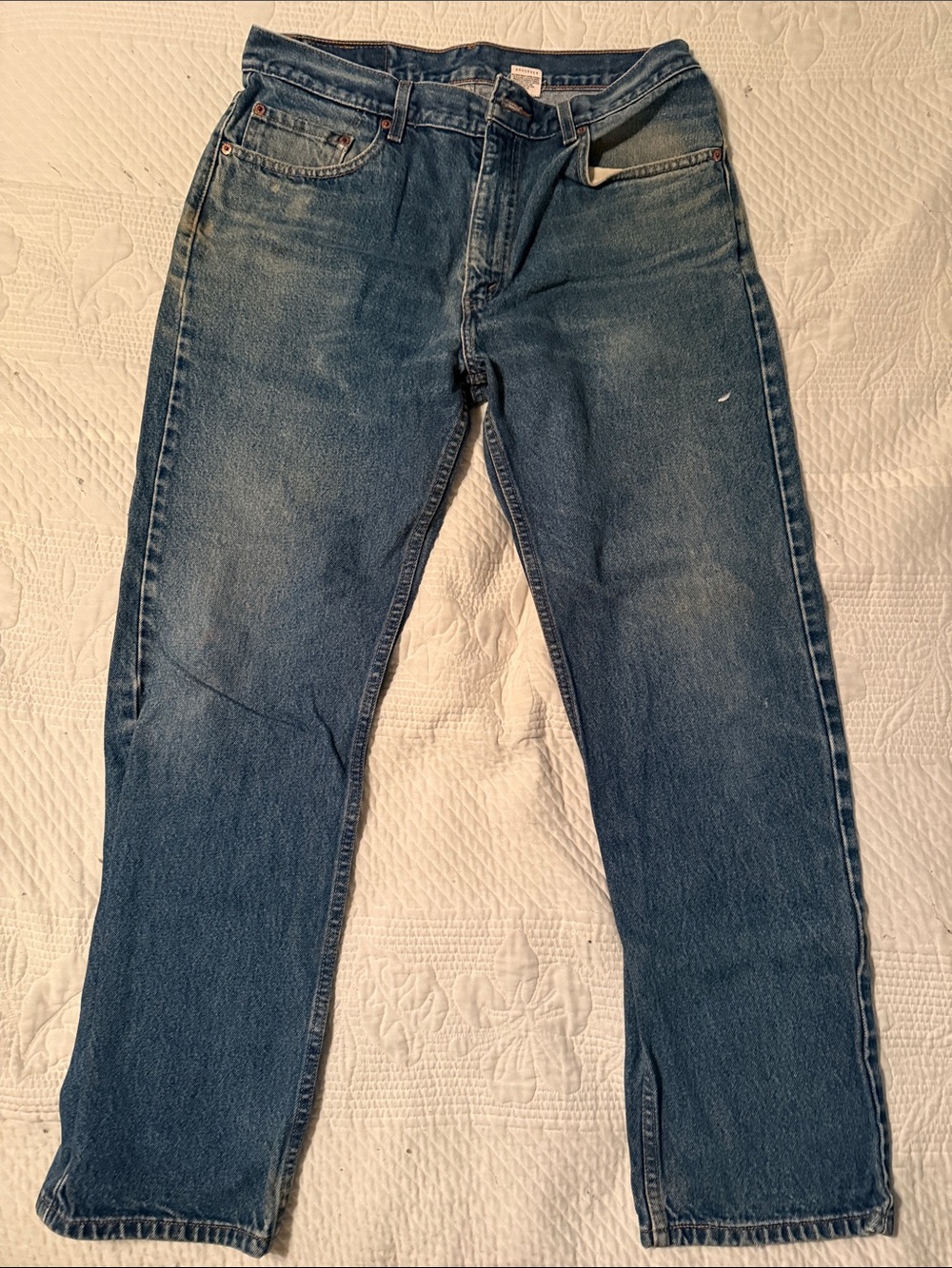 Levi's Men's Straight Leg Jeans in Medium Blue Denim
